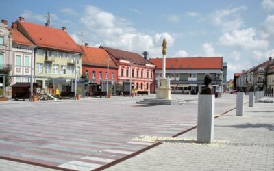 la_piazza_principale_del_centro_di_ljutomer_in_slovenia