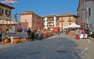 la_sagra_della_zucca_di_agra_uno_degli_eventi_autunnali_della_lombardia_occidentale