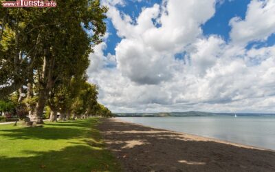 la_spiaggia_di_capodimento_sul_lago_di_bolsena