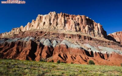 le_arenarie_stratificate_e_colorate_di_capitol_reef_utah