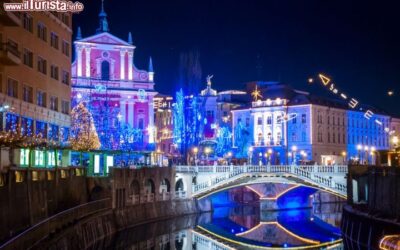 le_luci_di_natale_di_lubiana_durante_il_periodo_dei_mercatini_avvento-1