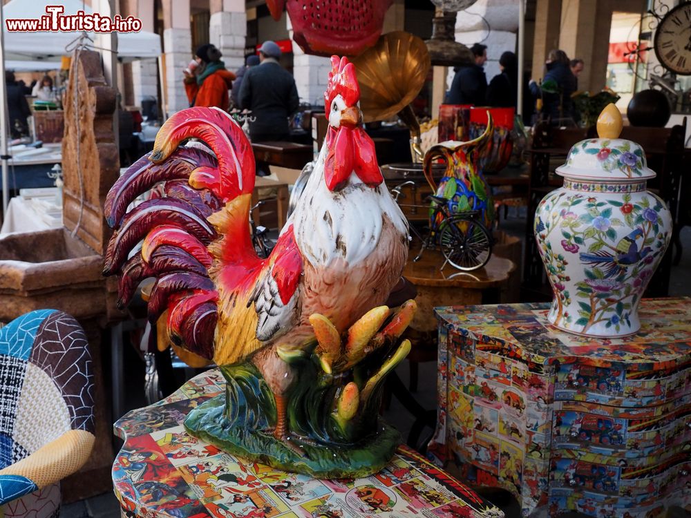 le_temps_retrouve_il_vecchio_in_piazza_mercato_delle_pulci_a_rivanazzano_terme