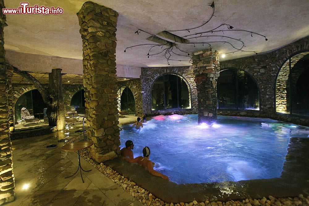 Lo Stabilimento termale nell’Agriturismo la Cerreta alla Terme di Sassetta