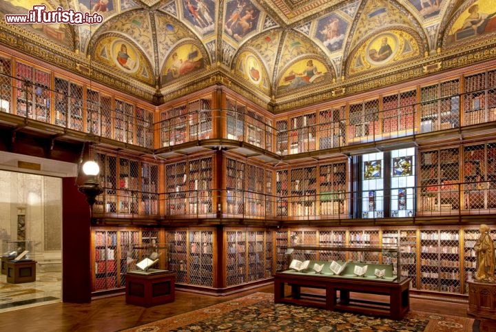 Visita alla Biblioteca e Museo Morgan a New York City: tra manoscritti rari, stampe e libri antichi