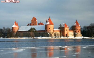 neve_castello_trakai_lituania