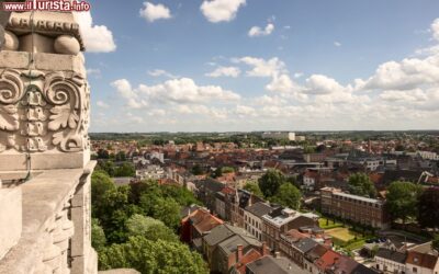 panorama_dallalto_della_citta_di_leuven_fiandre_belgio