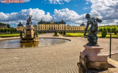 panorama_del_castello_di_drottningholm_a_stoccolma_svezia