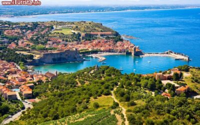 panorama_di_collioure_cittadina_costiera_della_linguadoca-rossiglione_nel_sud_della_francia