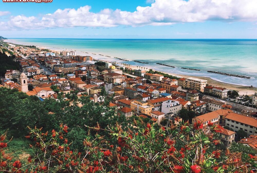 I borghi  da visitare sulla Riviera delle Palme Picena nelle Marche