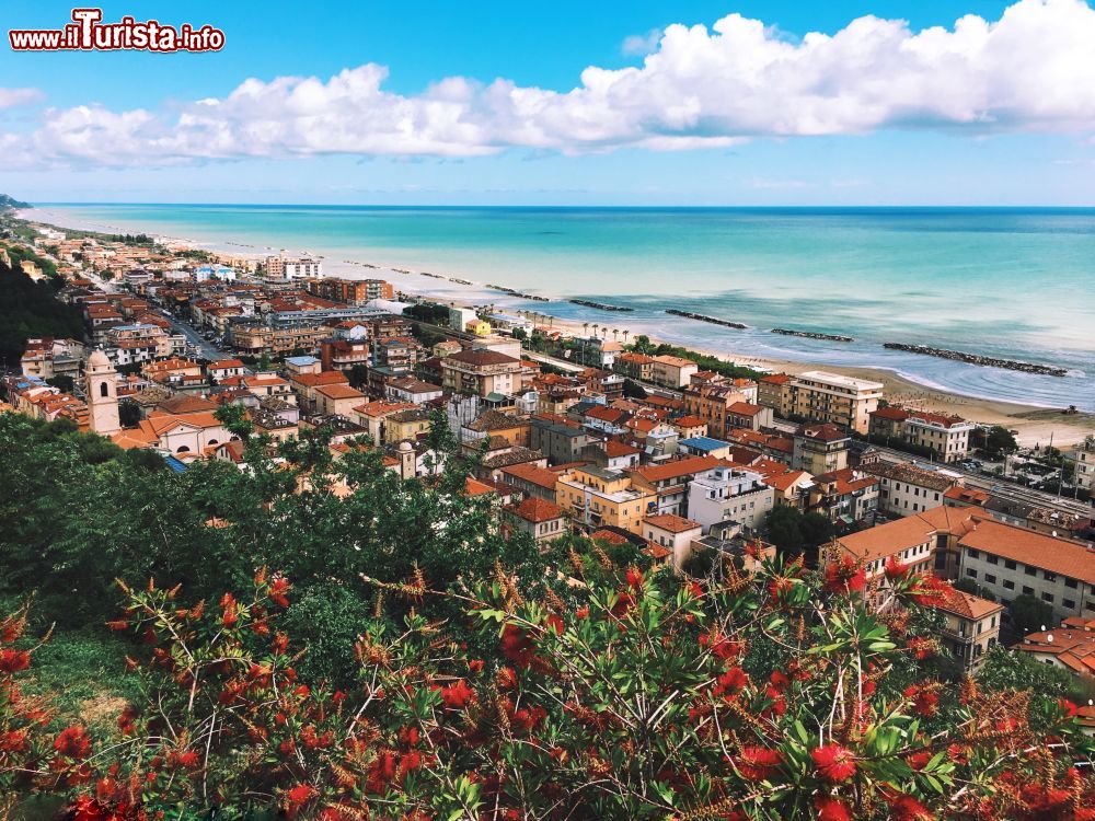 panorama_di_cupra_marattima_nelle_marche