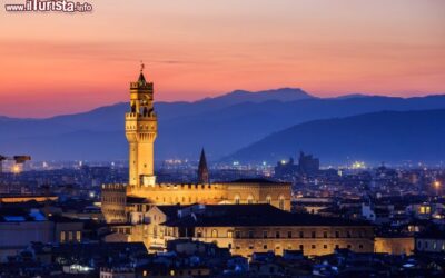 panorama_notturno_firenze_e_palazzo_vecchio