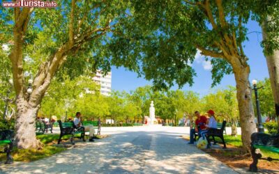 piazza_principale_ciego_de_avila_parque_marti