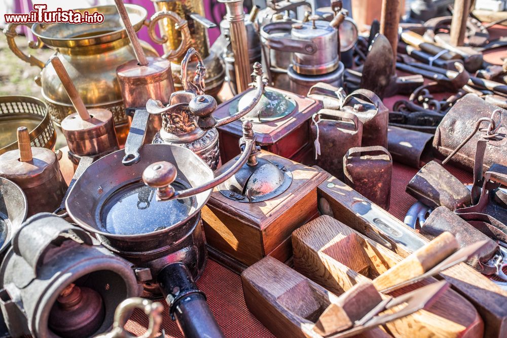 pietrantico_il_mercatino_dell_antiquariato_di_pietra_ligure