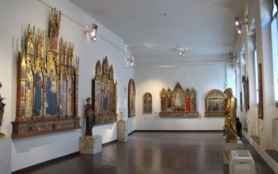 pinacoteca_nazionale_di_siena_una_sala_sul_quattrocento