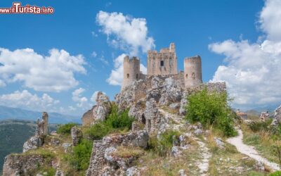 rocca_calascio_la_fortezza_medievale_nelle__montagne_dabruzzo