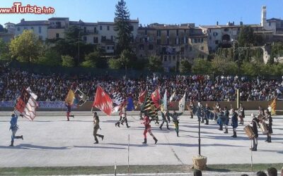 san_gemini_in_umbria_una_fase_della_giostra_dellarme_che_si_svolge_a_fine_settembre_-_inizio_di_ottobre