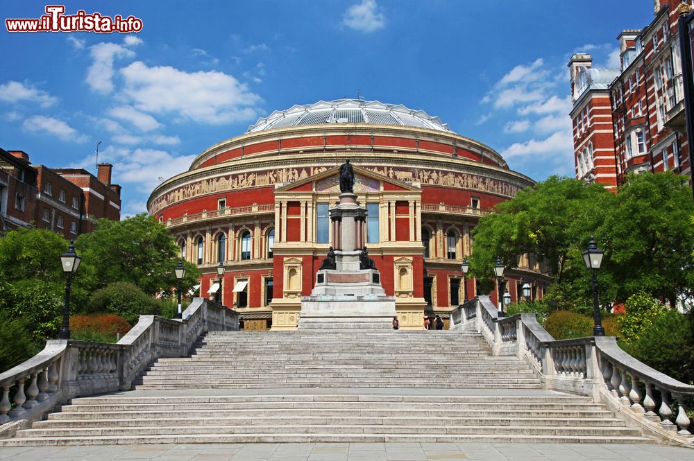 Royal Albert Hall, visita alla grande sala da concerti di Londra