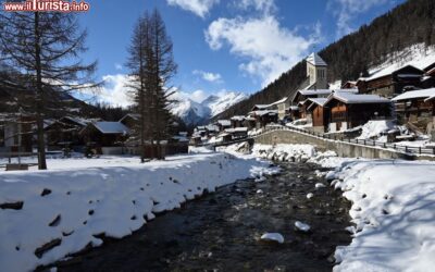 scorcio_del_villaggio_di_blatten_in_svizzera_siamo_nel_vallese