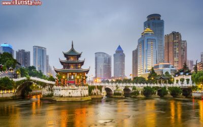 skyline_di_guiyang_cina_al_crepuscolo