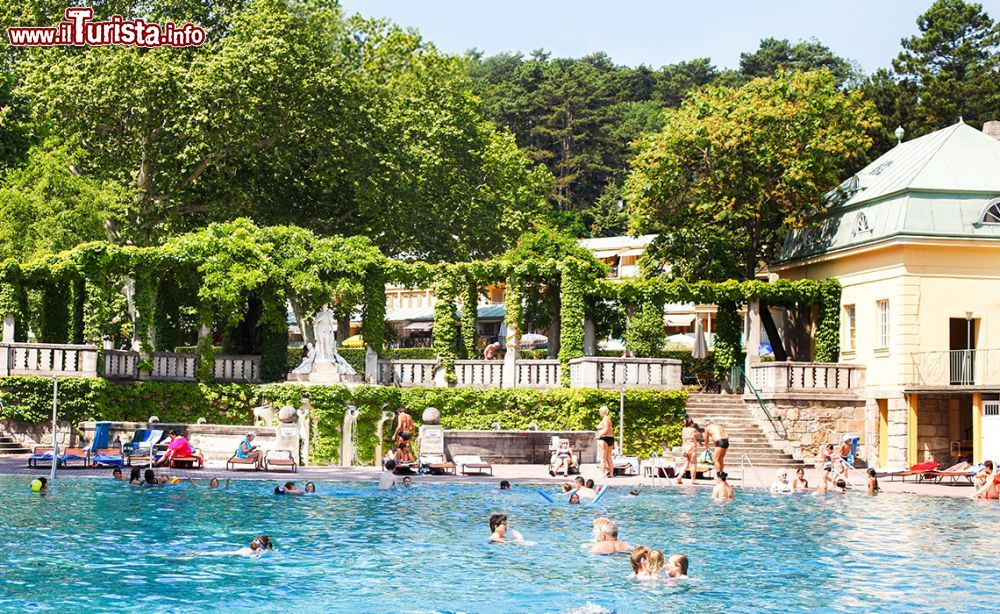 Thermalbad lo stabilimento di Bad Voslau in Bassa Austria