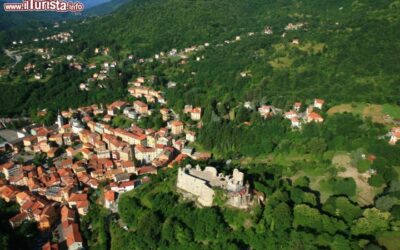 torriglia_borgo_castello_vista_aerea