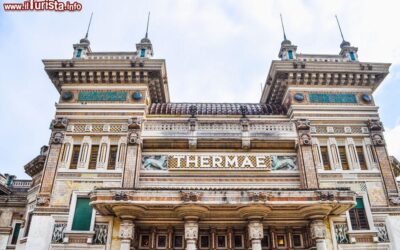 un_palazzo_storico_delle_terme_di_salsomaggiore_in_emilia-romagna