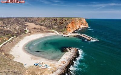 una_delle_spiagge_piu_belle_della_bulgaria_bolata_bay