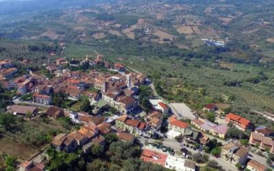veduta_aerea_del_borgo_di_controne_in_campania