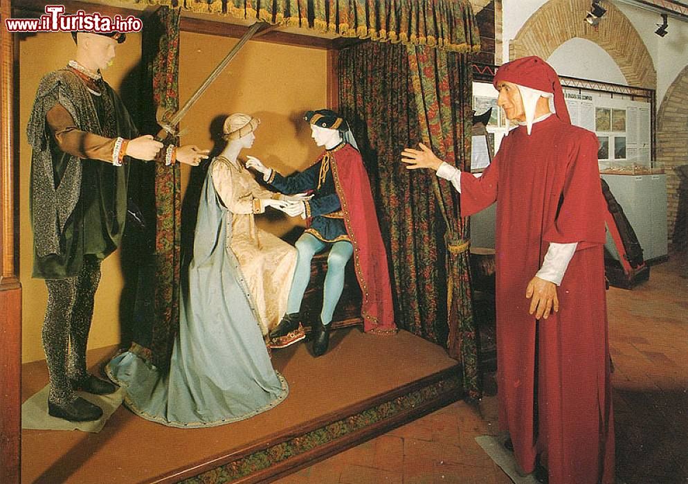 visita_al_museo_storico_di_gradara_che_racconta_la_storia_del_castello_di_paolo_e_francesca