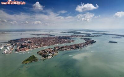 vista_aerea_della_laguna_veneta_e_la_citt-2