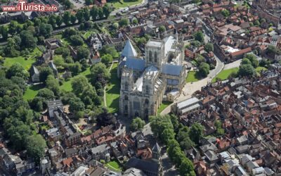 vista_aerea_della_stupenda_york_minster