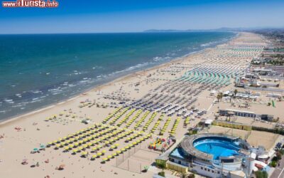 vista_area_della_spiaggia_di_rimini
