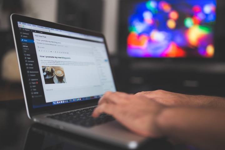 wordpress-blogging-writing-computer-communication-826b34-1024
