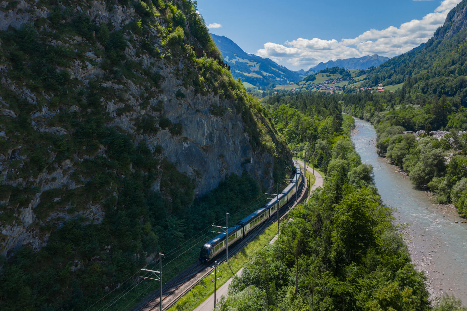 Goldenpass in treno in Svizzera ©MOB - GoldenPass