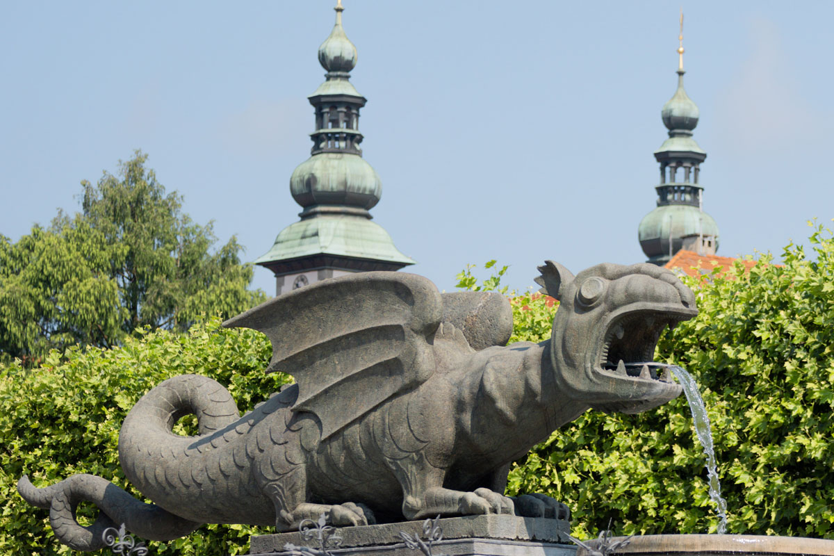 La statua del Drago, simbolo di Klagenfurt © KLU Andreas-Siebenhofer