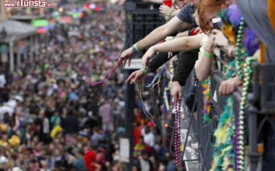 carnevale_a_new_orleans_lancio_collane